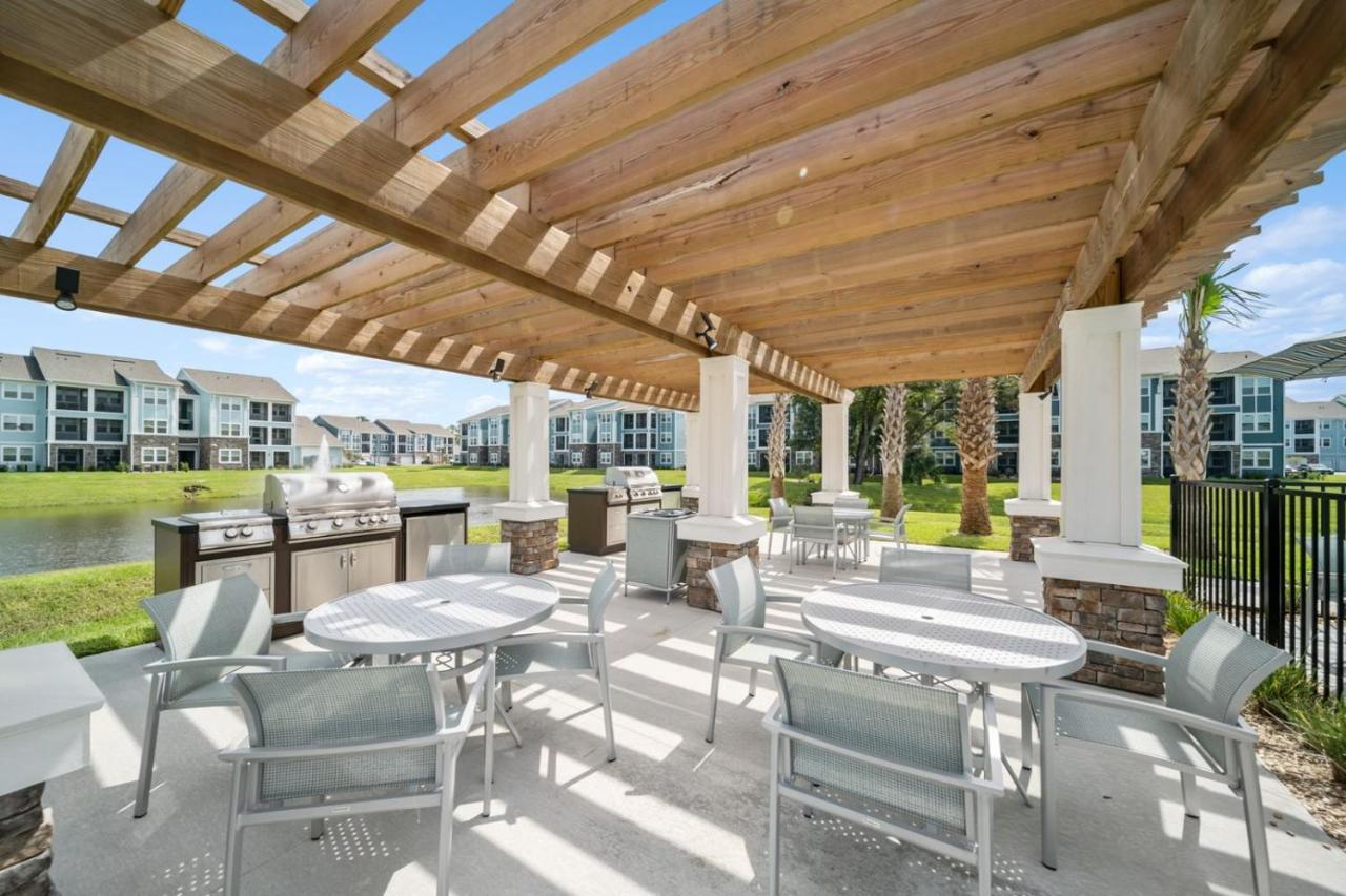 Апартаменты One Key Lux Apt - Lpga Speedway Airport Beach Дейтона-Бич Экстерьер фото