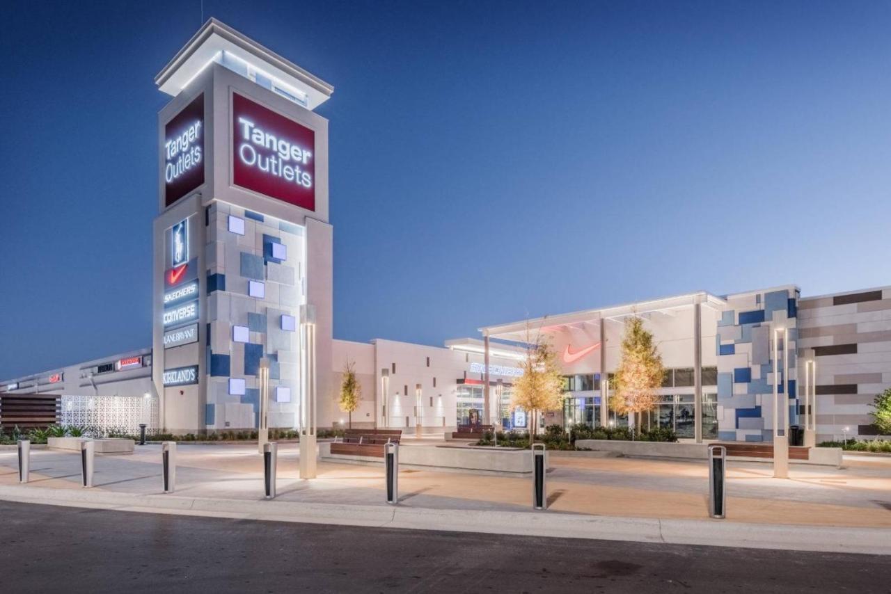 Апартаменты One Key Lux Apt - Lpga Speedway Airport Beach Дейтона-Бич Экстерьер фото